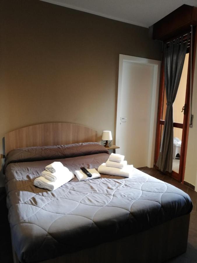 Hh Hermoso Housing Alessandria Buitenkant foto